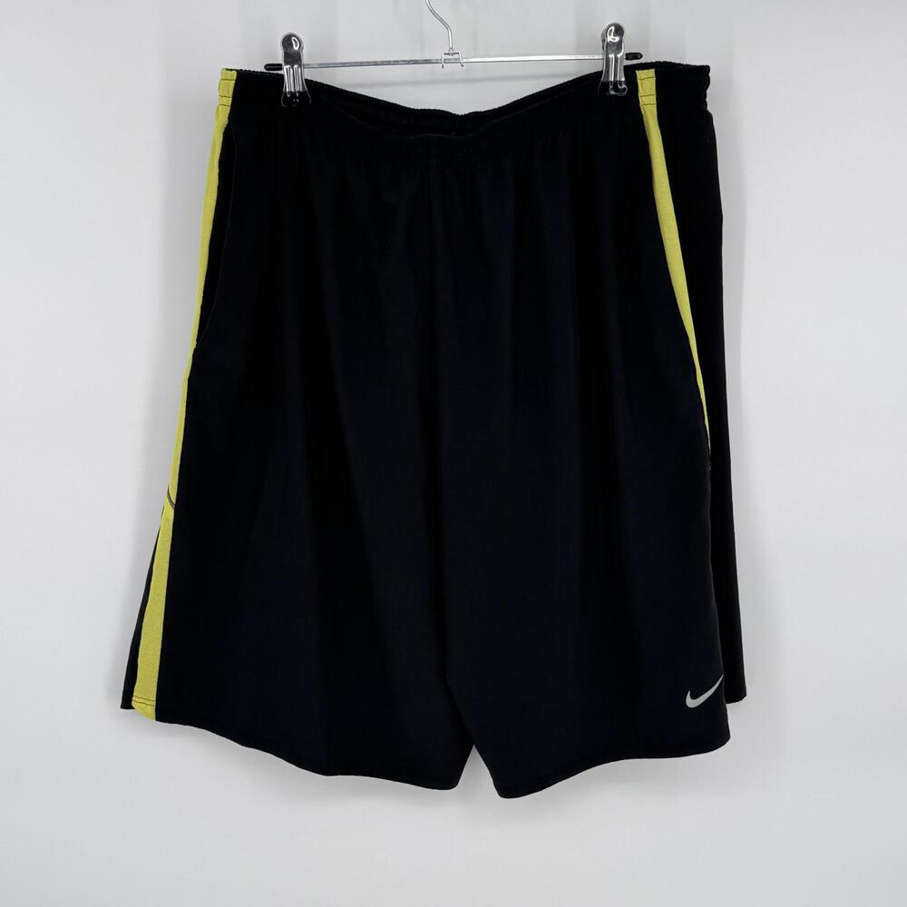 Nike Dri-FIT Shorts Mens Large Black Yellow Stripe Athletic Gym Running Training